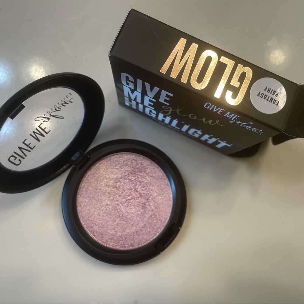 Give me glow fantasy fairy highlighter